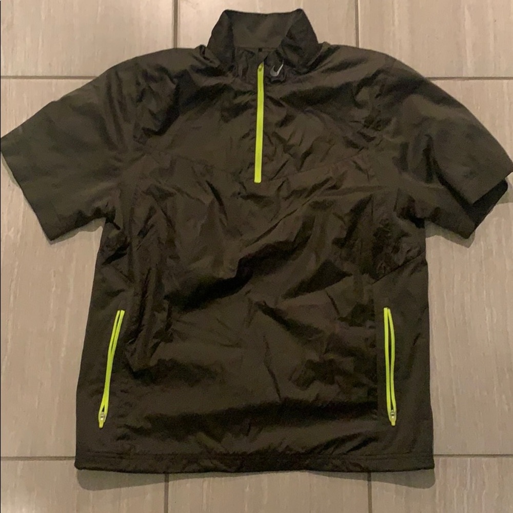 Nike golf short sleeve windbreaker quarter zip